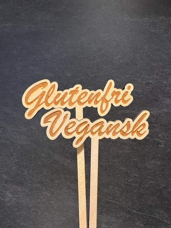 Kaketopper i tre - 40kr per stk